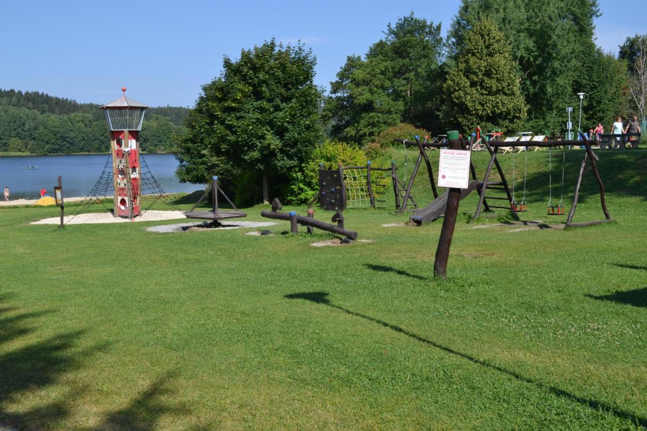 Ferienwohnung Kvitko Frymburk nad Vltavou Exterior foto